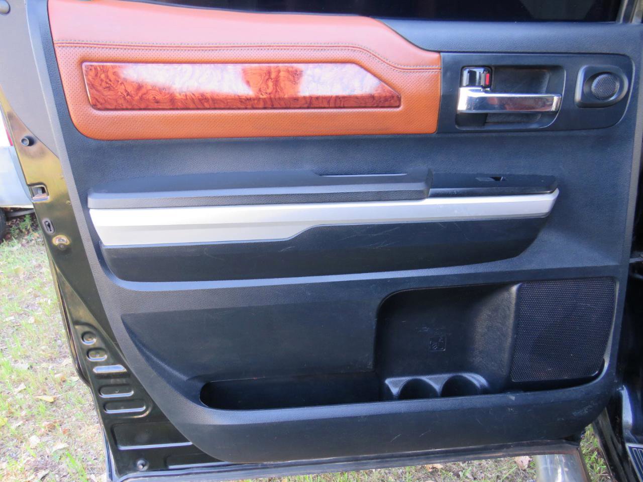 Used 2014 Toyota Tundra 1794 Edition image 19