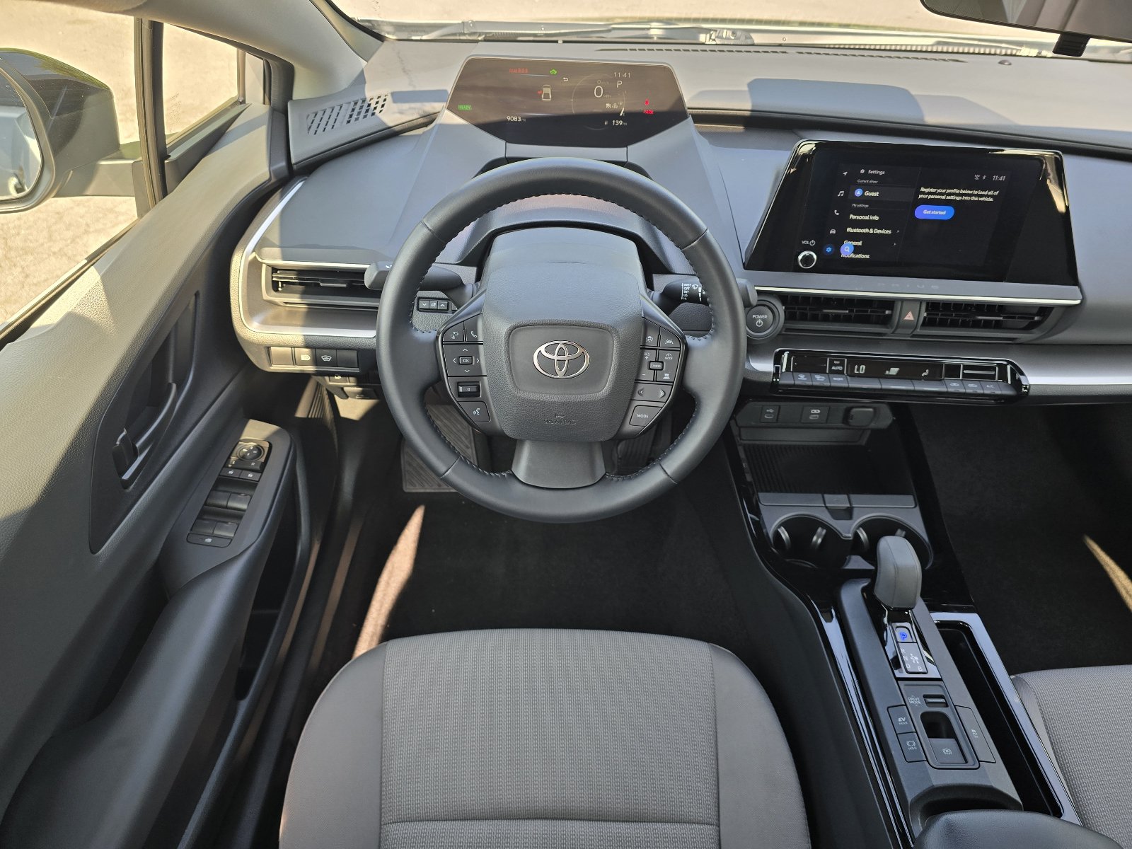 Used 2025 Toyota Prius LE FWD image 14