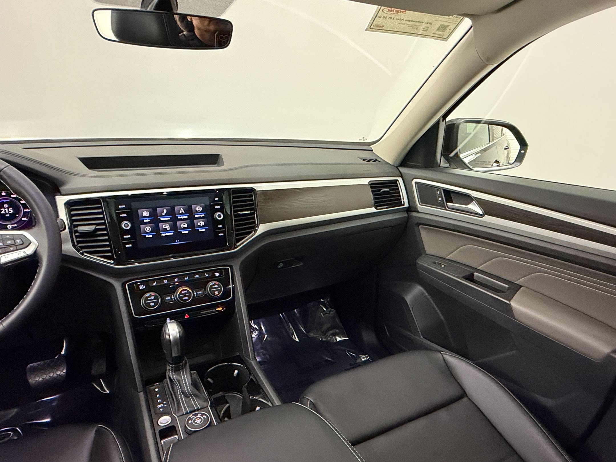Used 2023 Volkswagen Atlas SE w/ Panoramic Sunroof Package AWD/4WD image 29