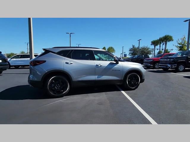 New 2025 Chevrolet Blazer LT w/ Midnight/Sport Edition image 30