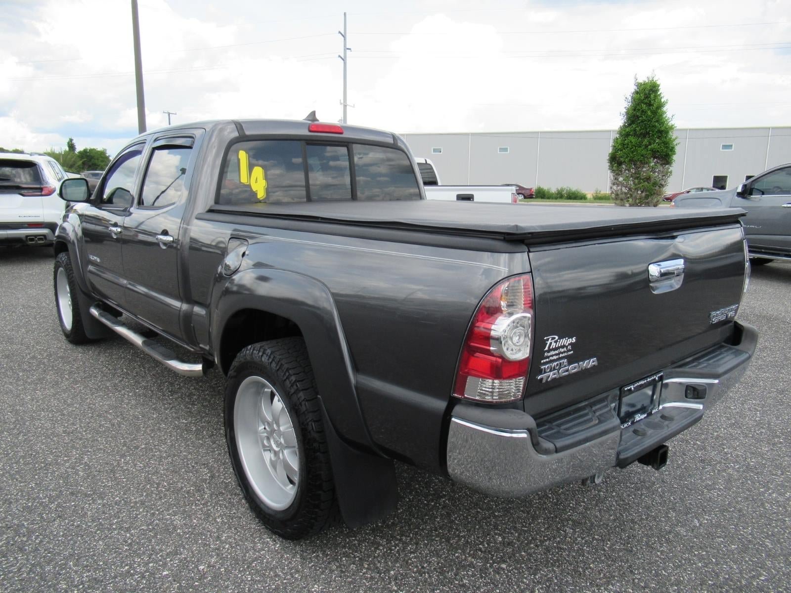 Used 2014 Toyota Tacoma PreRunner w/ SR5 Package RWD image 5