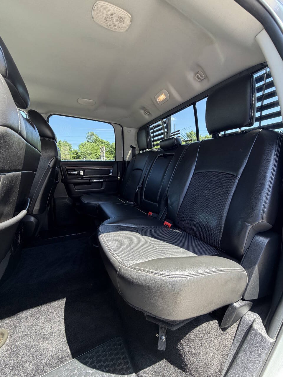 Used 2014 RAM 3500 Laramie AWD/4WD image 13