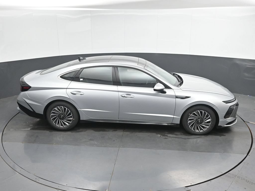 New 2026 Hyundai Sonata SEL FWD image 30