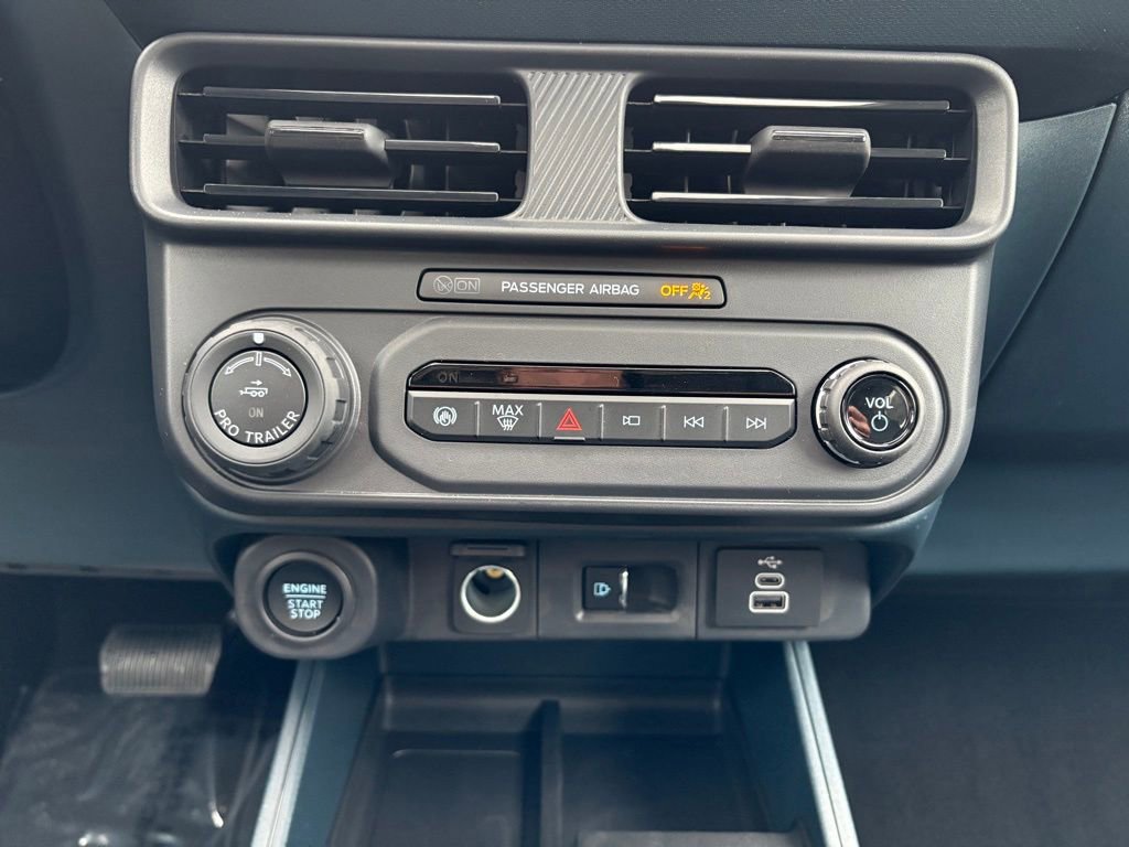 New 2026 Ford Maverick Lariat w/ Black Appearance Package image 30