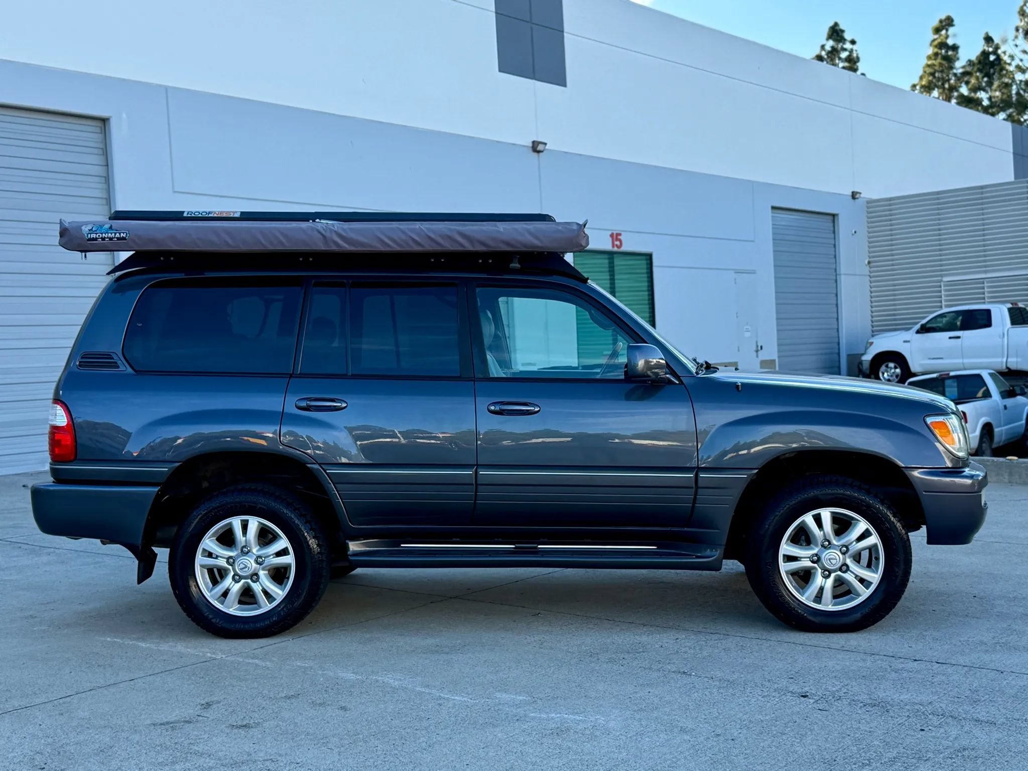 Used 2005 Lexus LX 470 4WD image 4