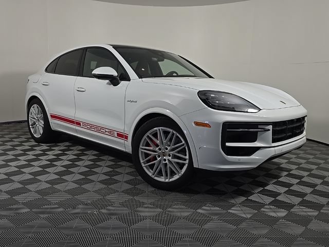 New 2025 Porsche Cayenne S AWD/4WD image 9
