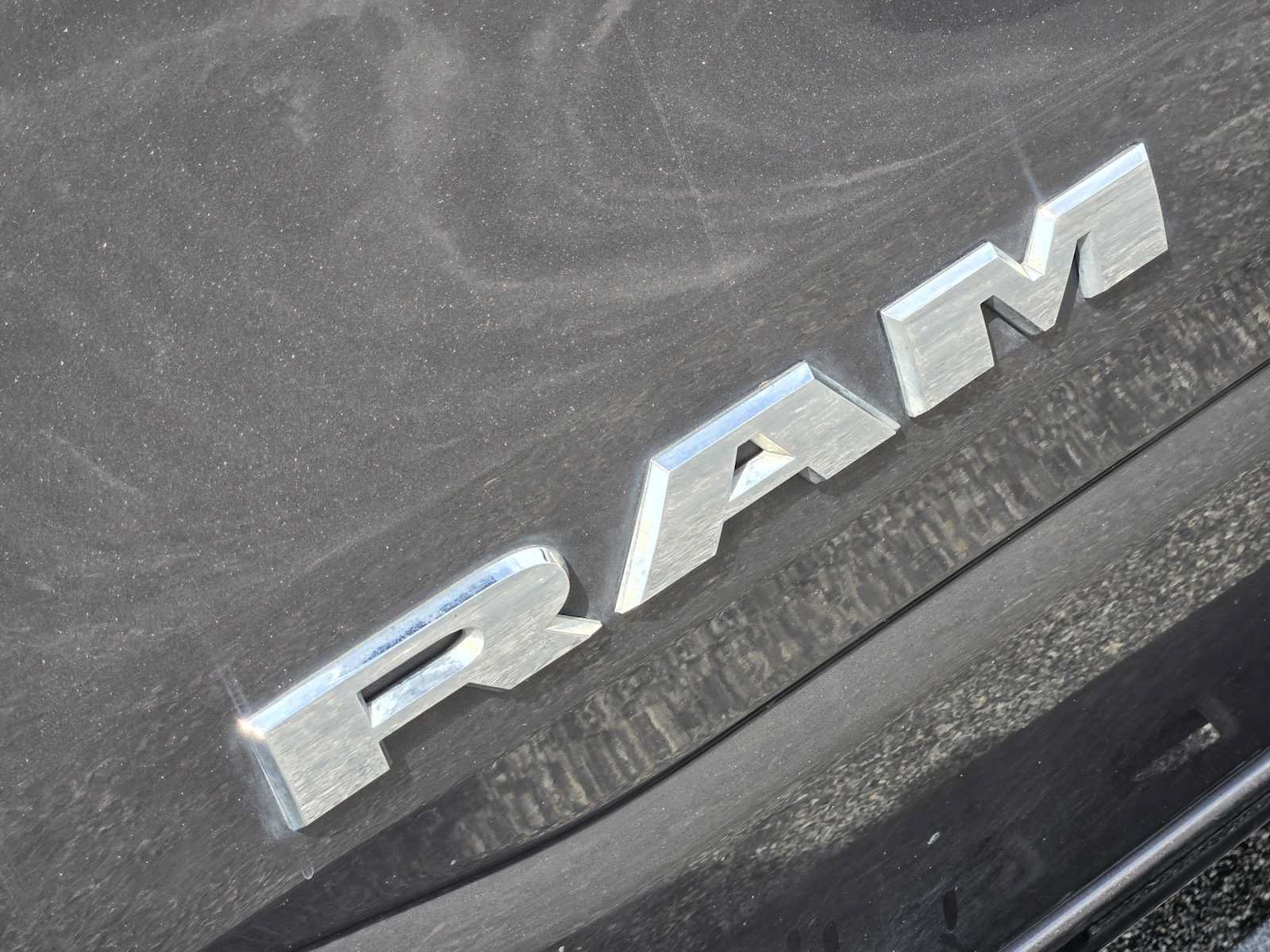Used 2023 RAM 1500 Laramie AWD/4WD image 12