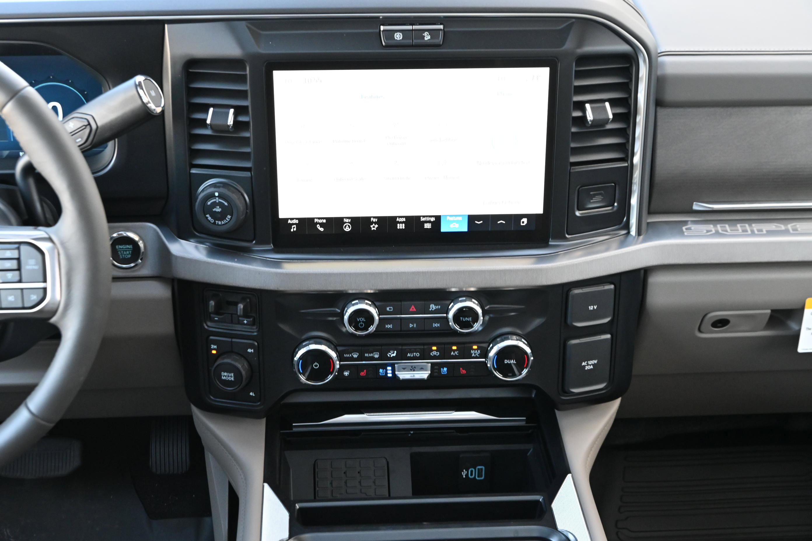 Used 2026 Ford F450 Platinum w/ Platinum Plus Package AWD/4WD image 28