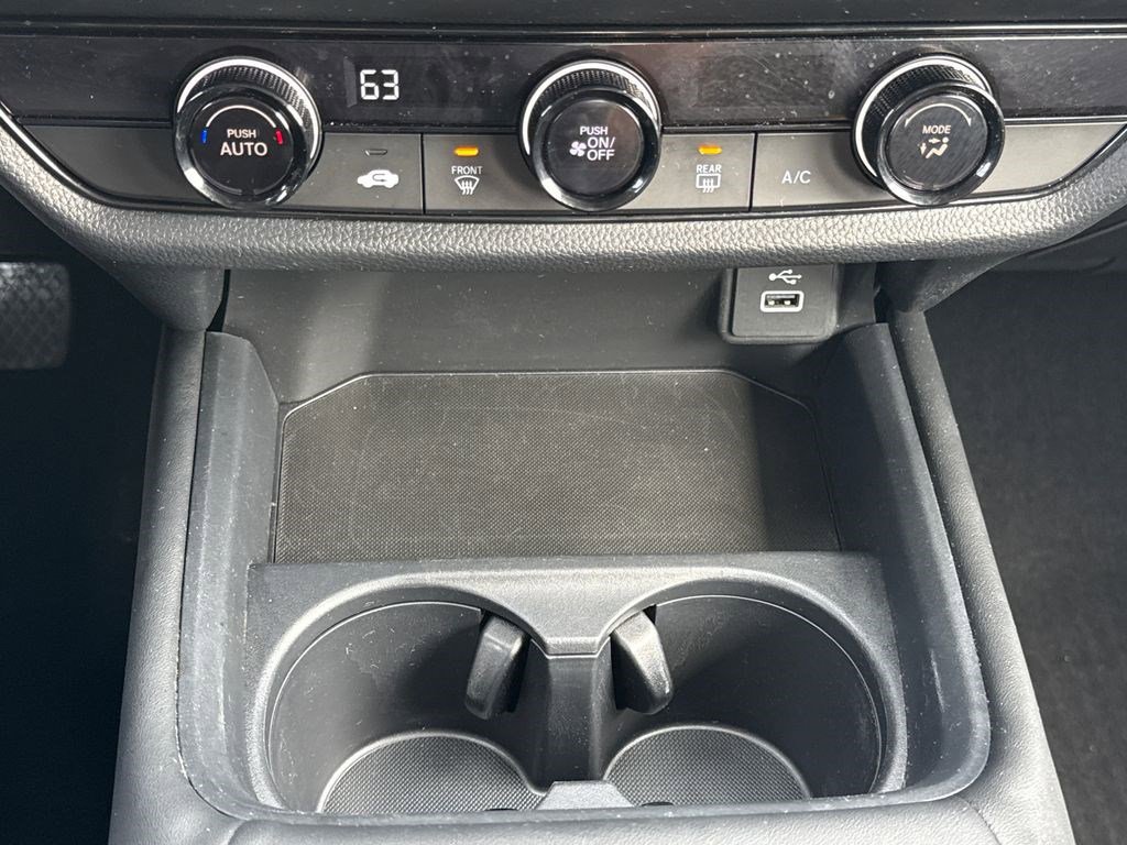 Certified 2024 Honda HR-V LX image 28