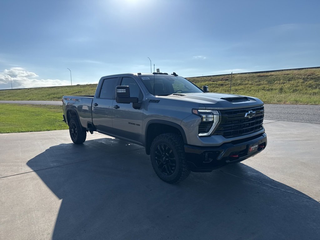 New 2026 Chevrolet Silverado 3500 LT w/ Trail Boss Package image 4