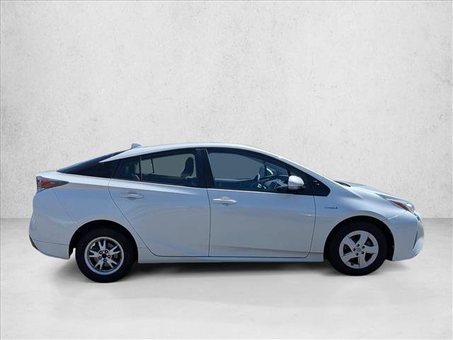 Used 2016 Toyota Prius Four w/ Advanced Technology Package FWD image 4