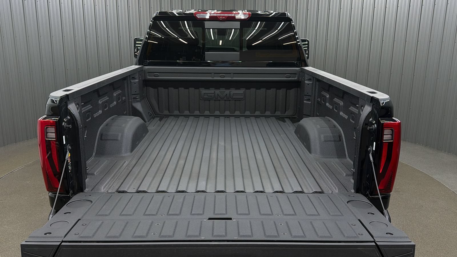 Used 2026 GMC Sierra 2500 Denali w/ Denali Reserve Package AWD/4WD image 17