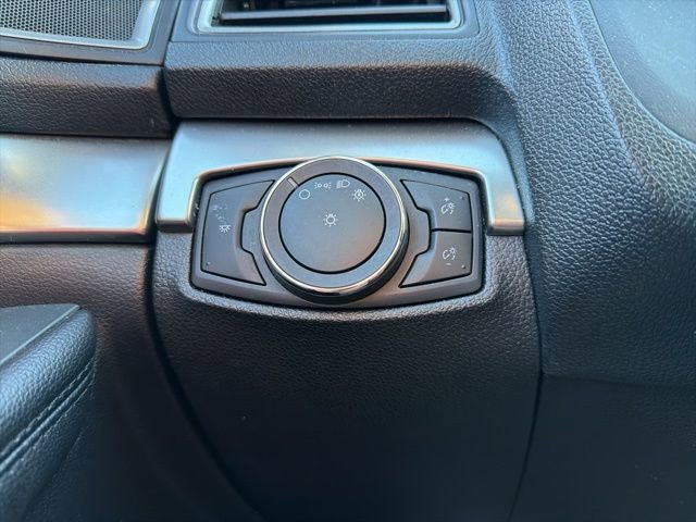 Used 2019 Ford Explorer XLT image 26