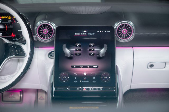 New 2026 Mercedes-Benz Maybach SL 680 image 17