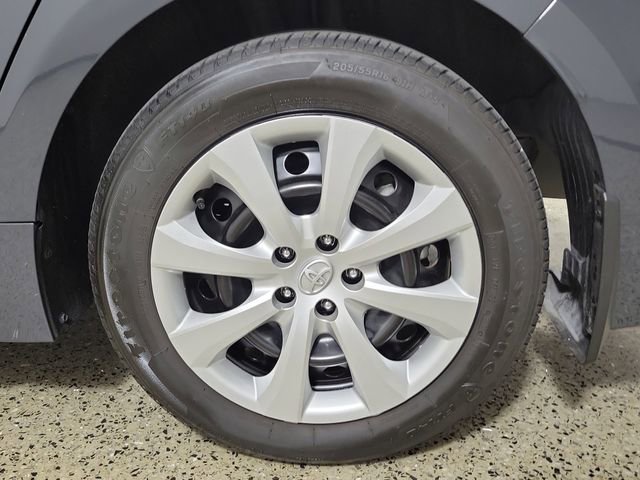 Used 2025 Toyota Corolla LE FWD image 8