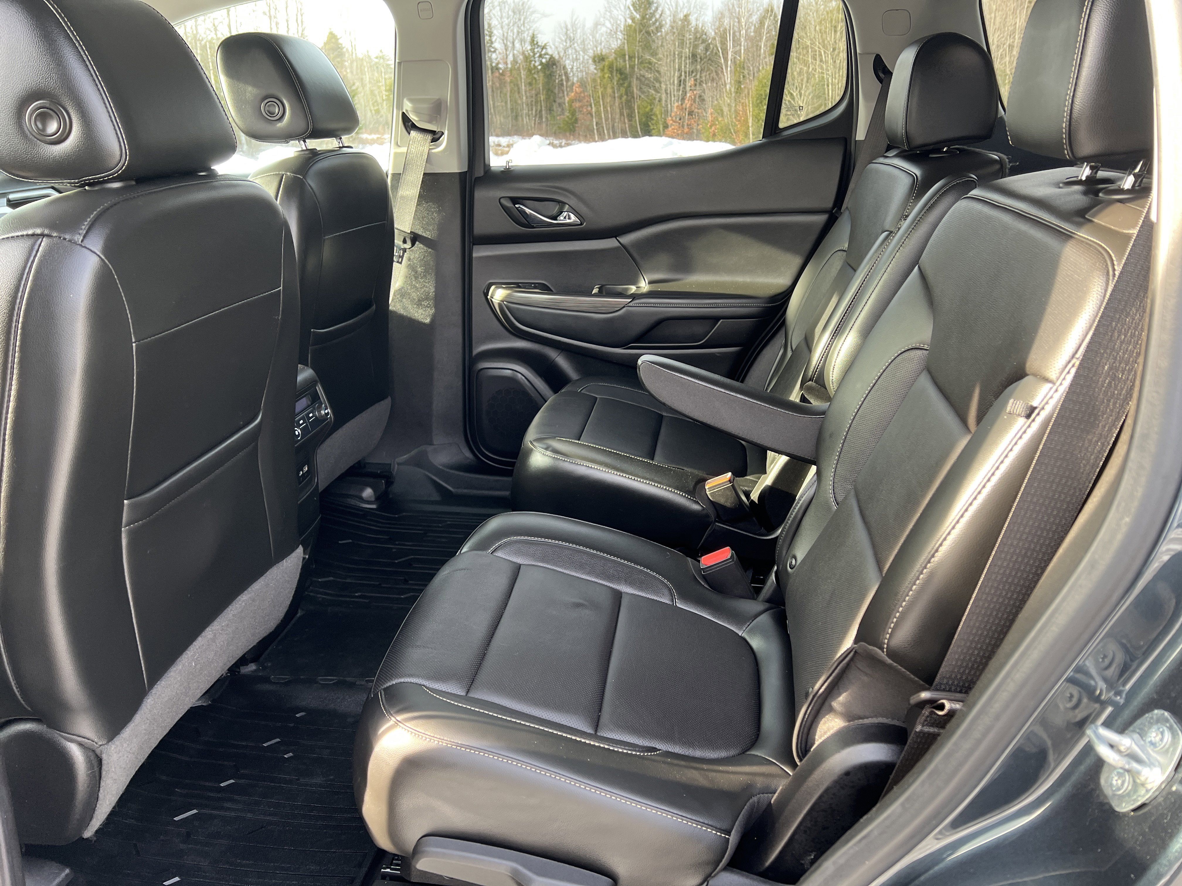 Used 2020 GMC Acadia SLT w/ Trailering Package image 16