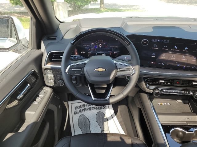 New 2026 Chevrolet Suburban High Country AWD/4WD image 3