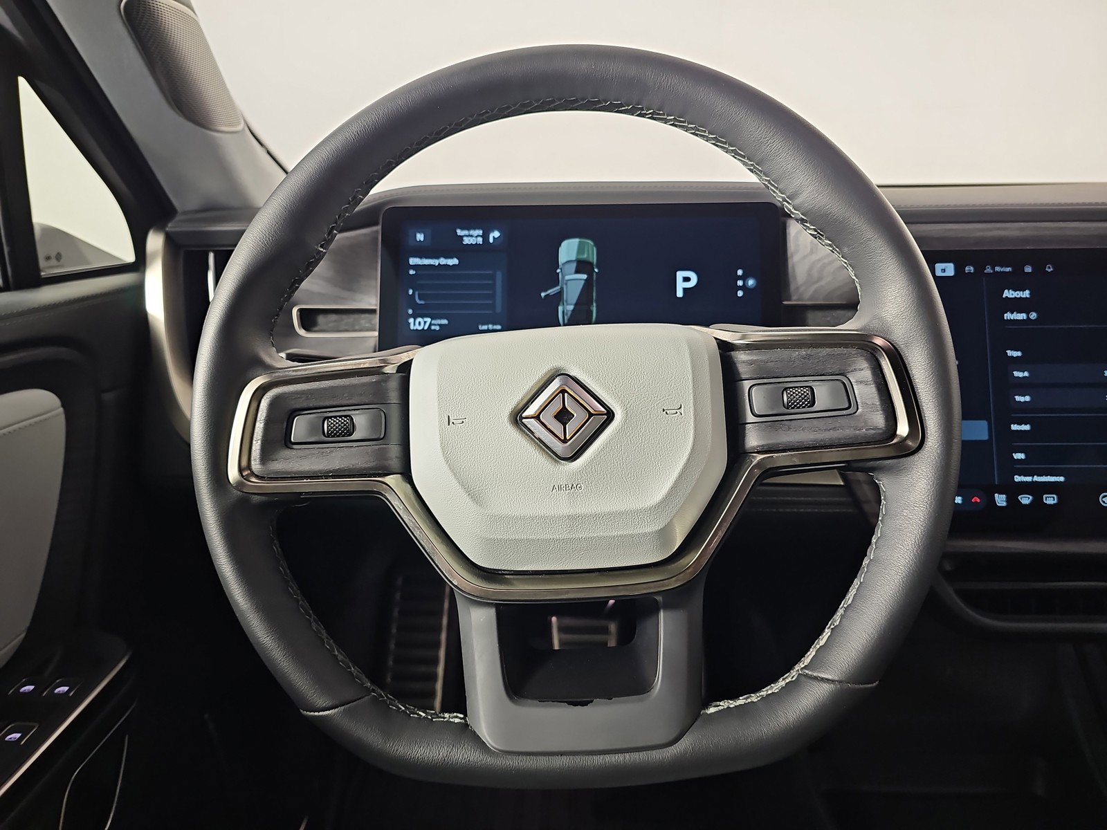Used 2023 Rivian R1S Adventure AWD/4WD image 26