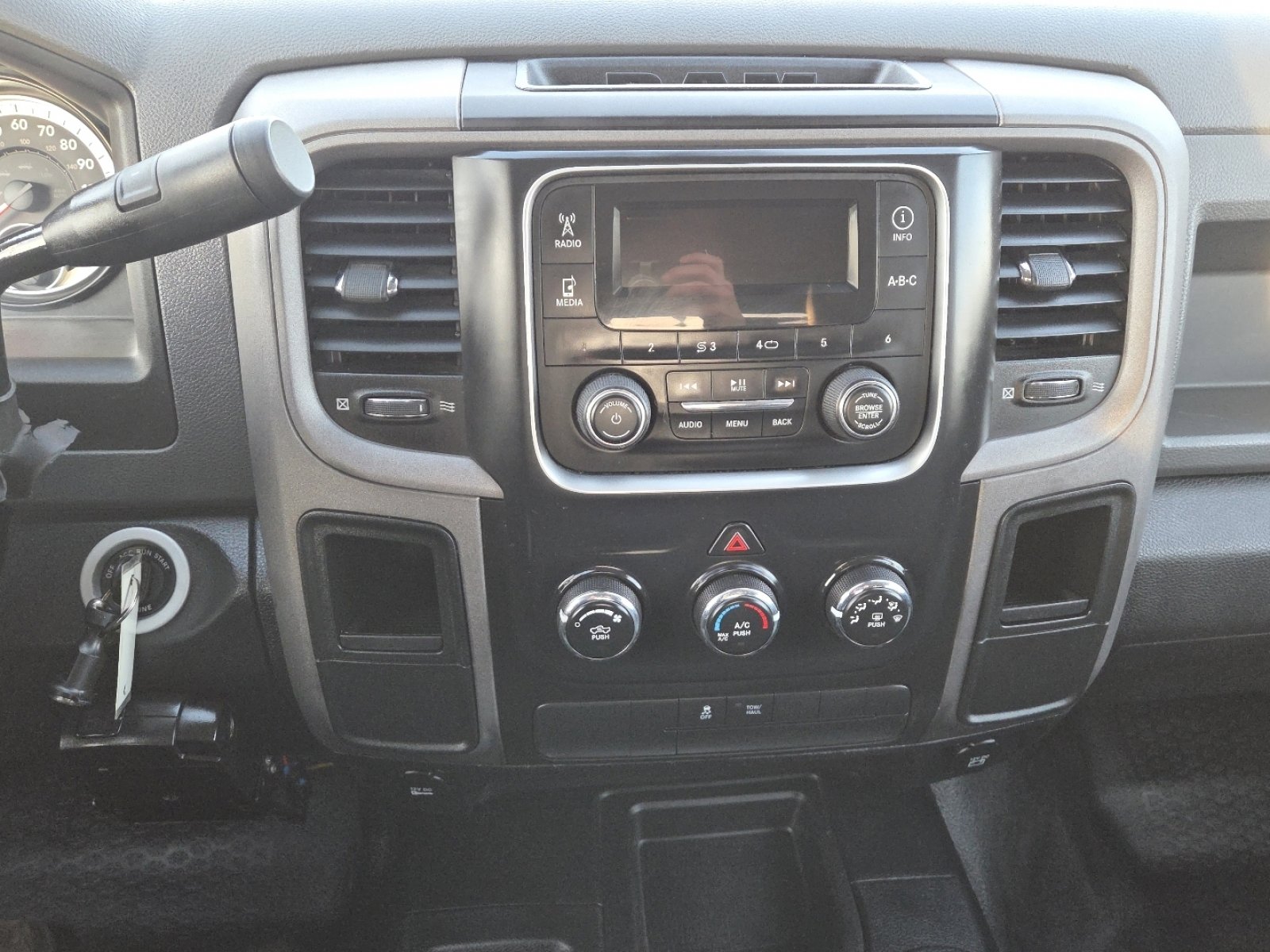 Used 2014 RAM 2500 Tradesman w/ Chrome Appearance Group image 24