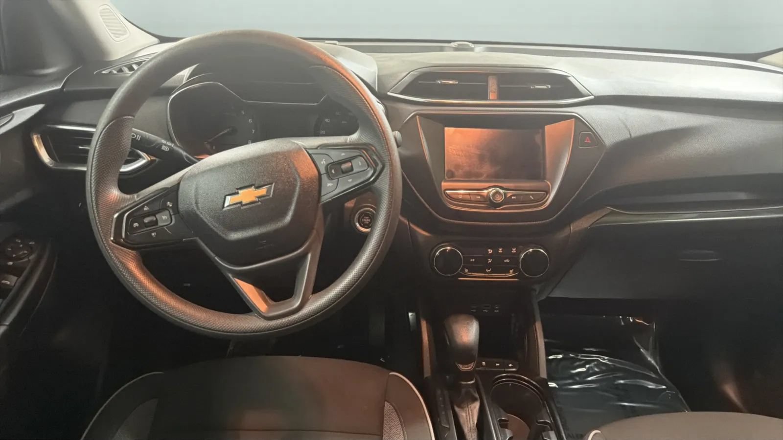 Used 2023 Chevrolet TrailBlazer LT FWD image 10