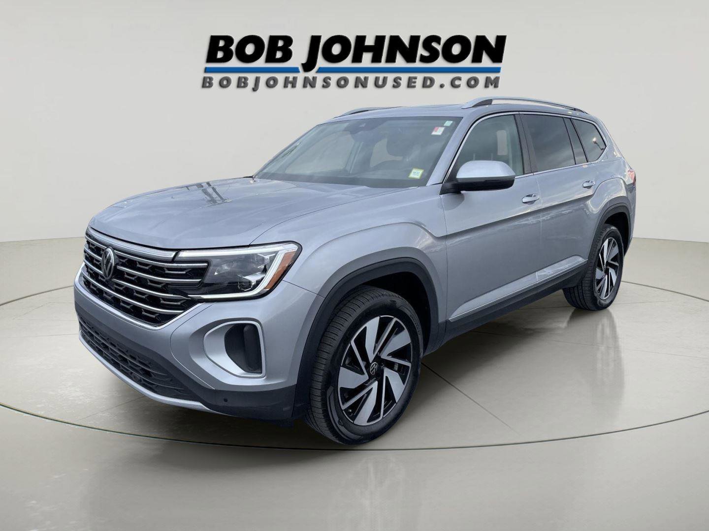 Used 2025 Volkswagen Atlas SEL image 3