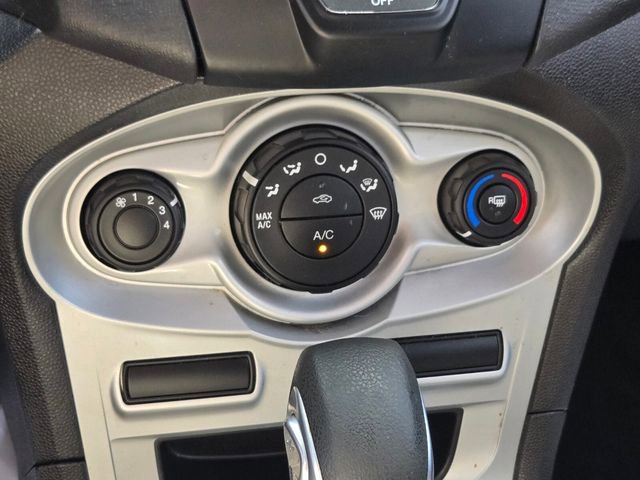 Used 2019 Ford Fiesta SE FWD image 23