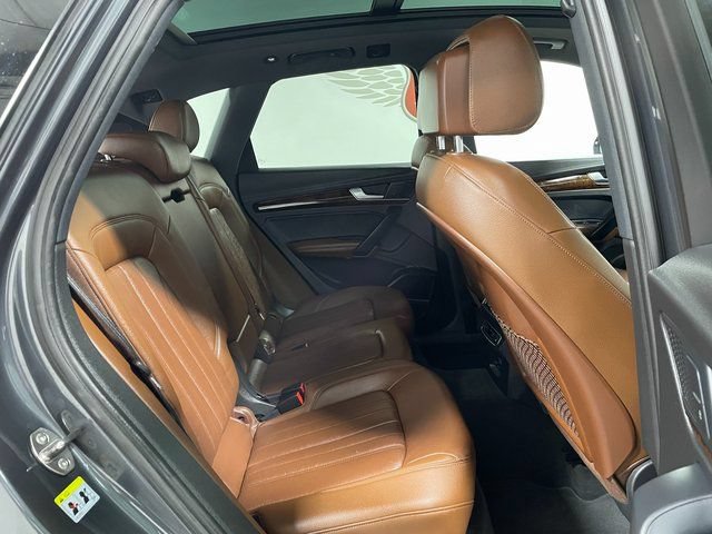 Used 2018 Audi Q5 Prestige w/ Prestige Package AWD/4WD image 24