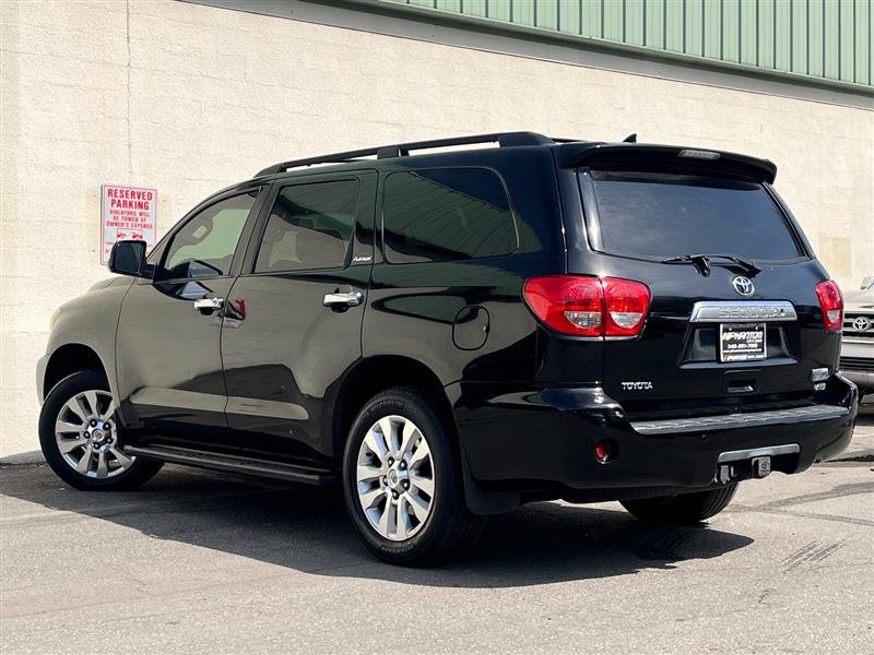 Used 2010 Toyota Sequoia Platinum image 21
