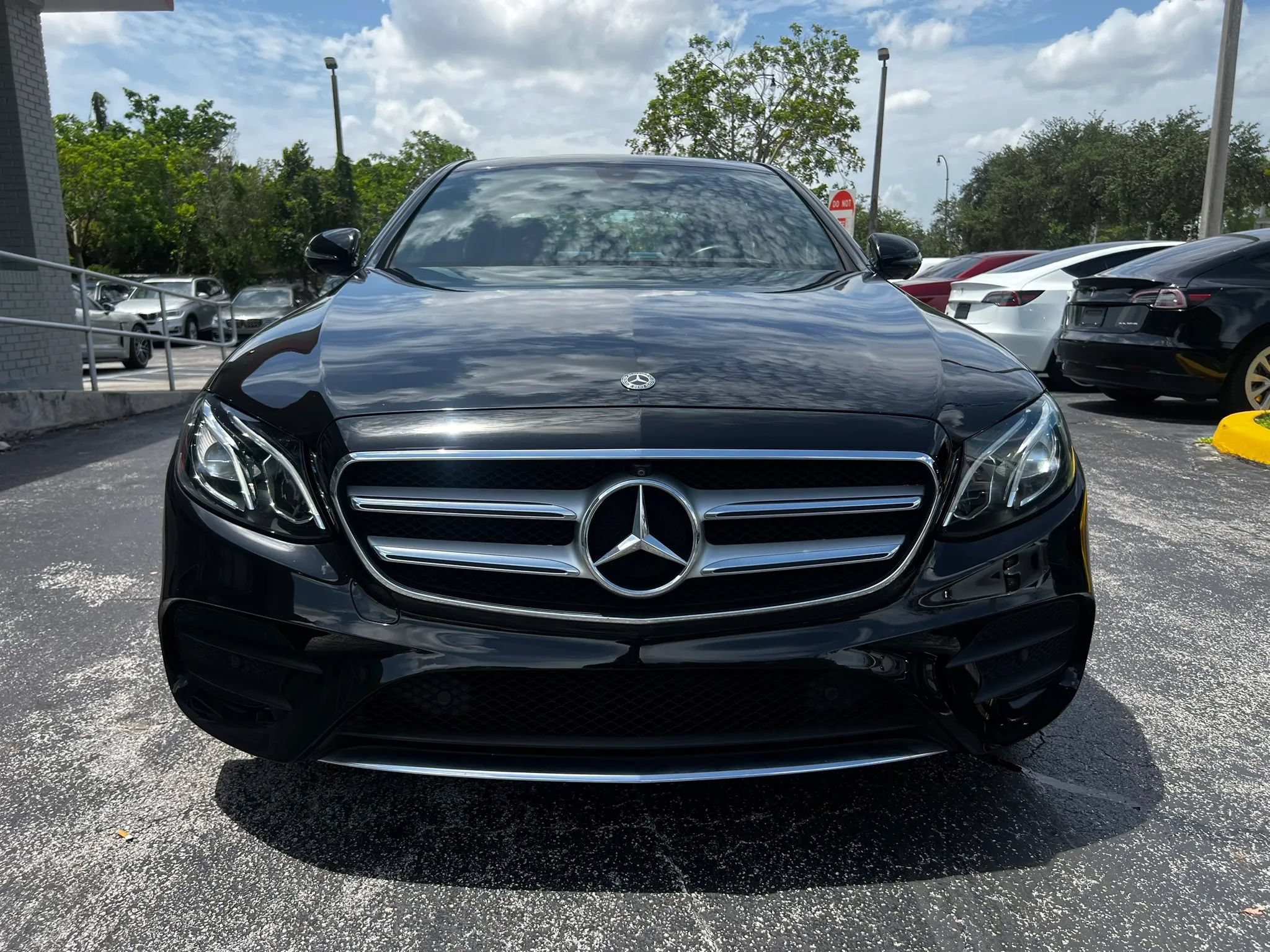 Used 2019 Mercedes-Benz E 450 4MATIC Sedan w/ Premium Package image 4