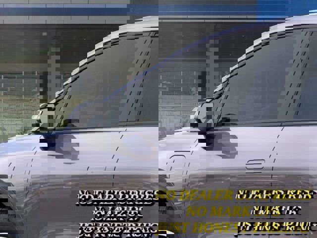 New 2026 Chevrolet Equinox EV LT image 12