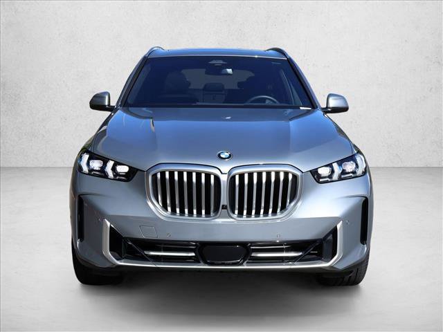 Used 2025 BMW X5 xDrive40i w/ Climate Comfort Package AWD/4WD image 3
