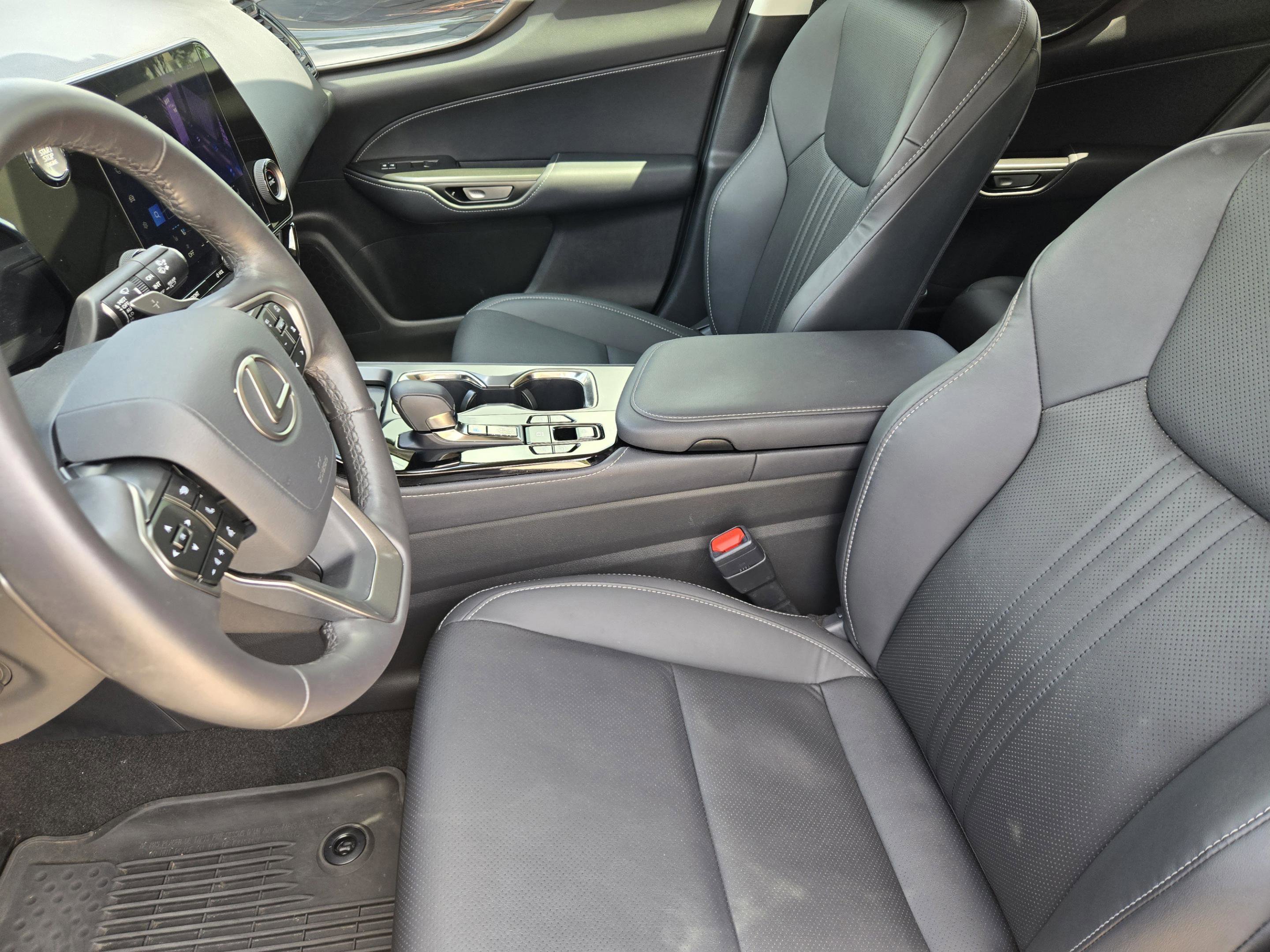 Used 2025 Lexus NX 350 AWD w/ Accessory Package (2T) image 9