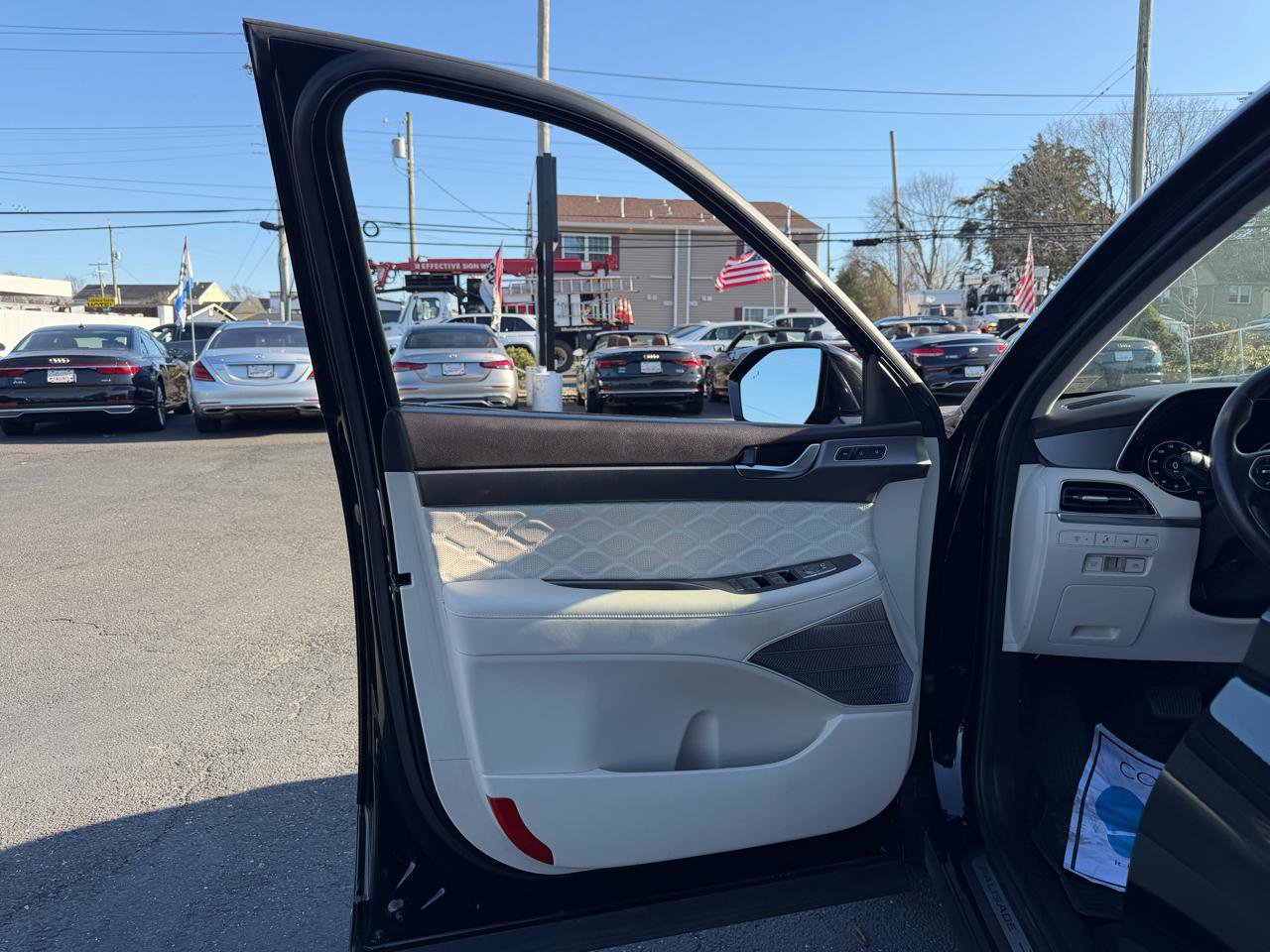 Used 2021 Hyundai Palisade Calligraphy image 9