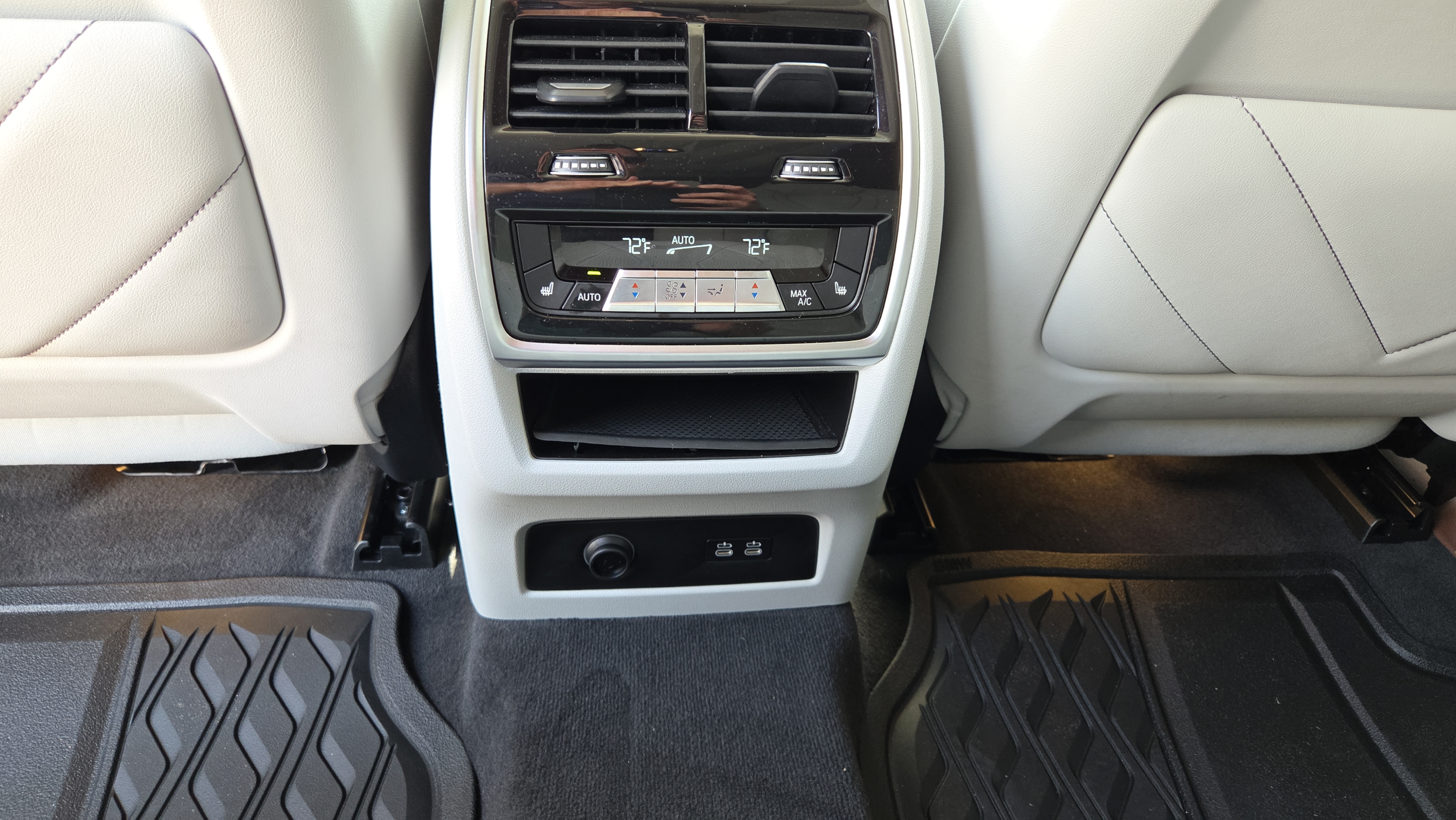 Used 2025 BMW XM AWD/4WD image 14