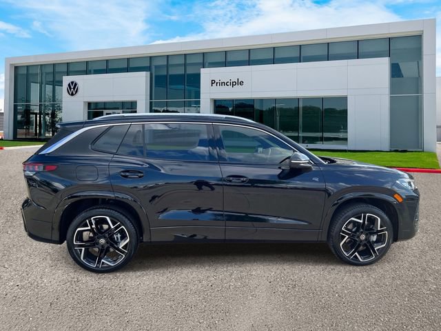 New 2026 Volkswagen Tiguan SEL R-Line AWD/4WD image 4