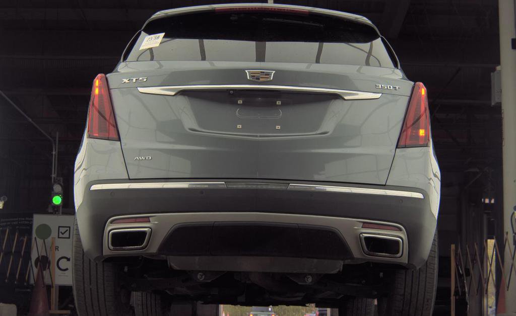 Used 2021 Cadillac XT5 Premium Luxury w/ LPO, Floor Liner Package AWD/4WD image 7