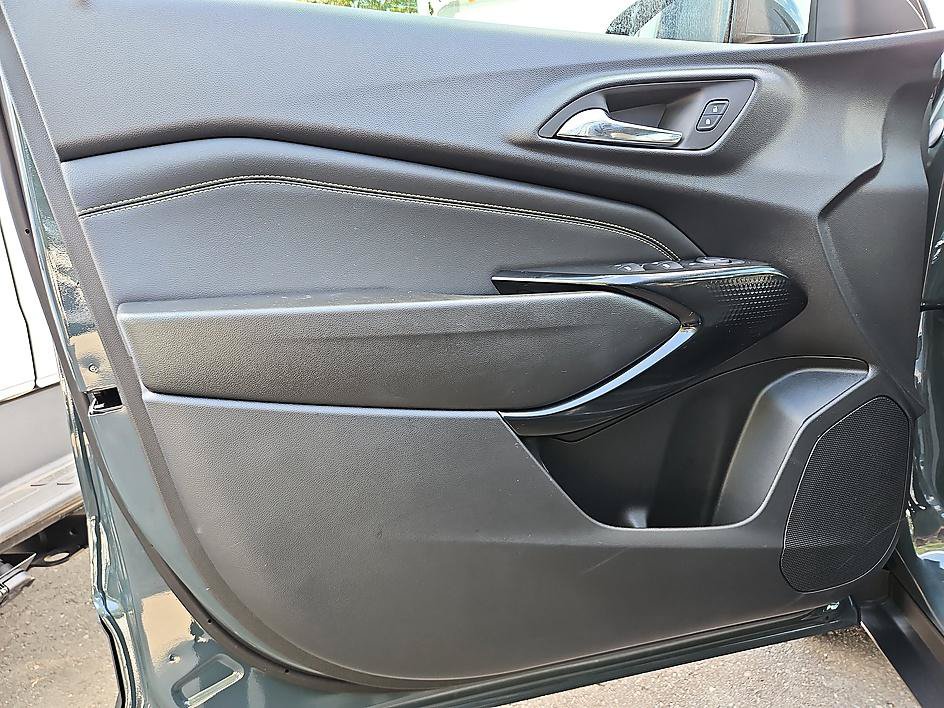 New 2026 Chevrolet Trax LT FWD image 13
