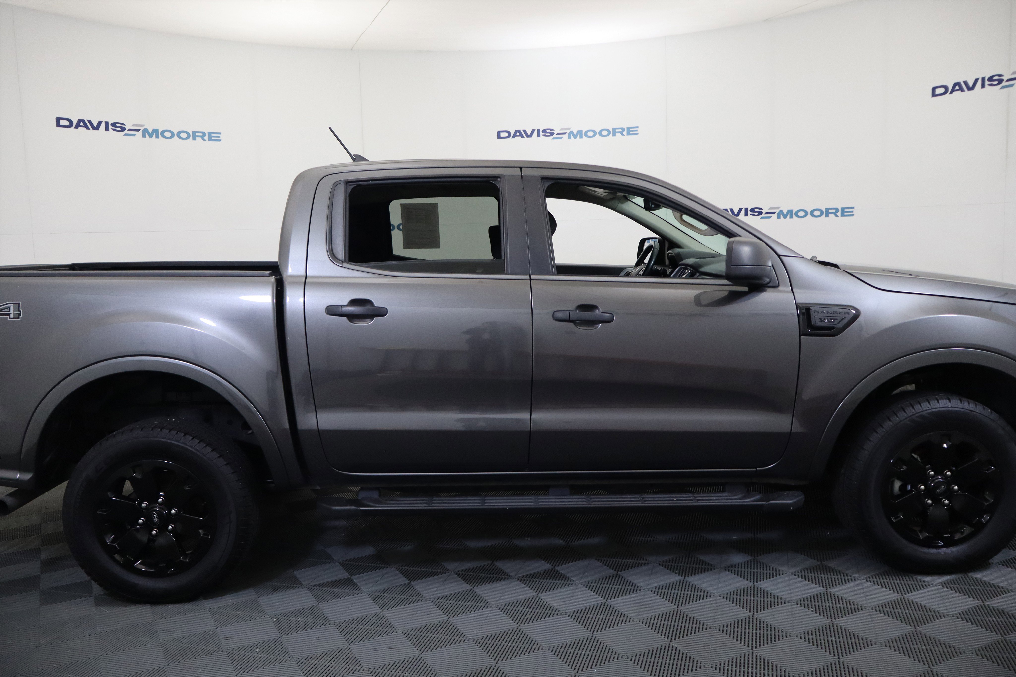 Used 2020 Ford Ranger XLT w/ Equipment Group 301A Mid image 4