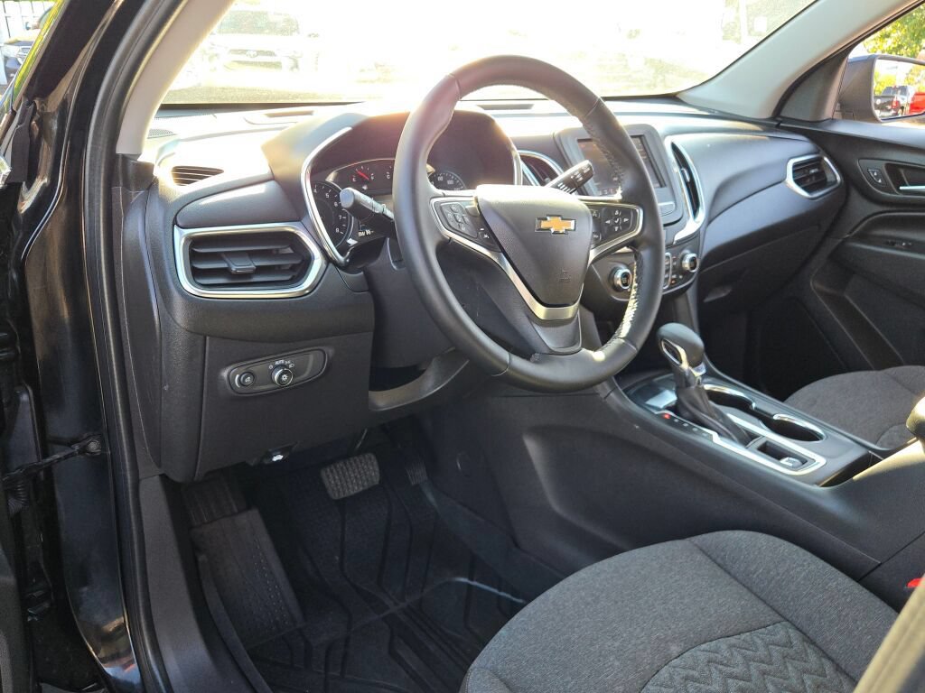 Certified 2024 Chevrolet Equinox LT w/ LPO, Floor Liner Package FWD image 25