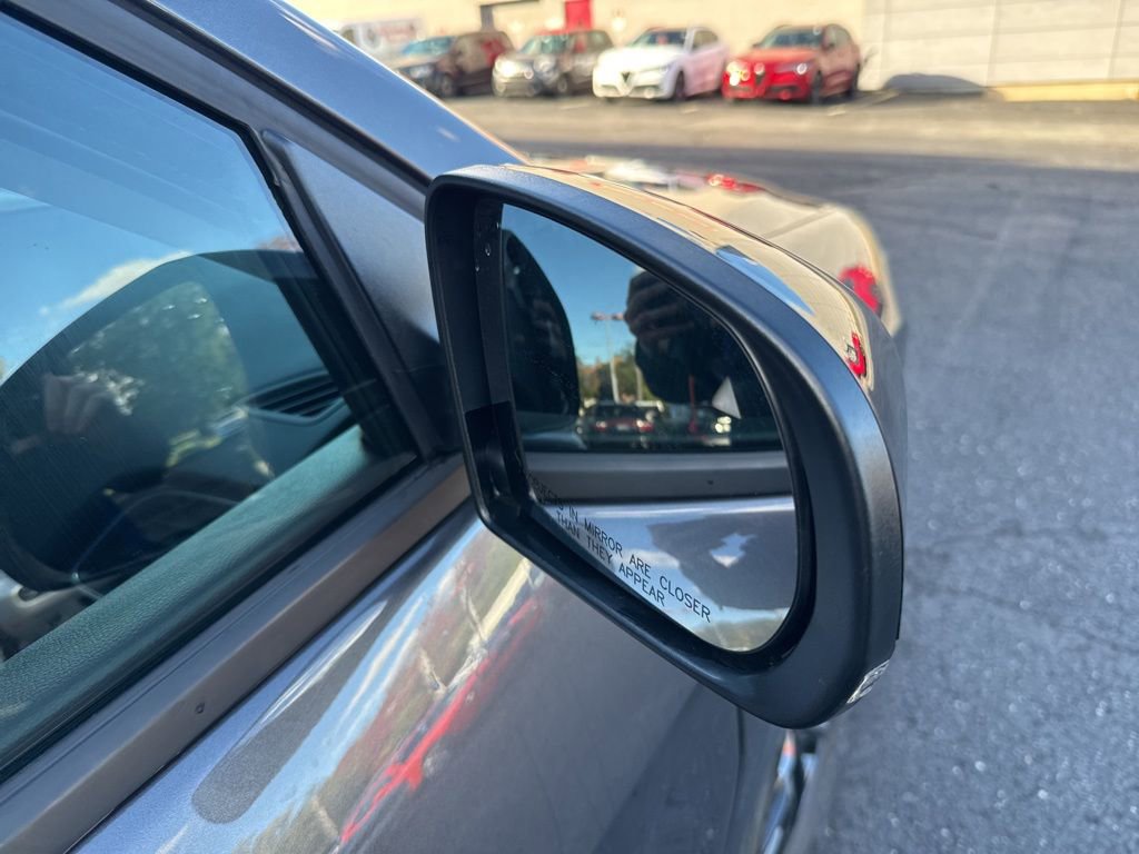 Used 2023 Jeep Cherokee Altitude Lux AWD/4WD image 11