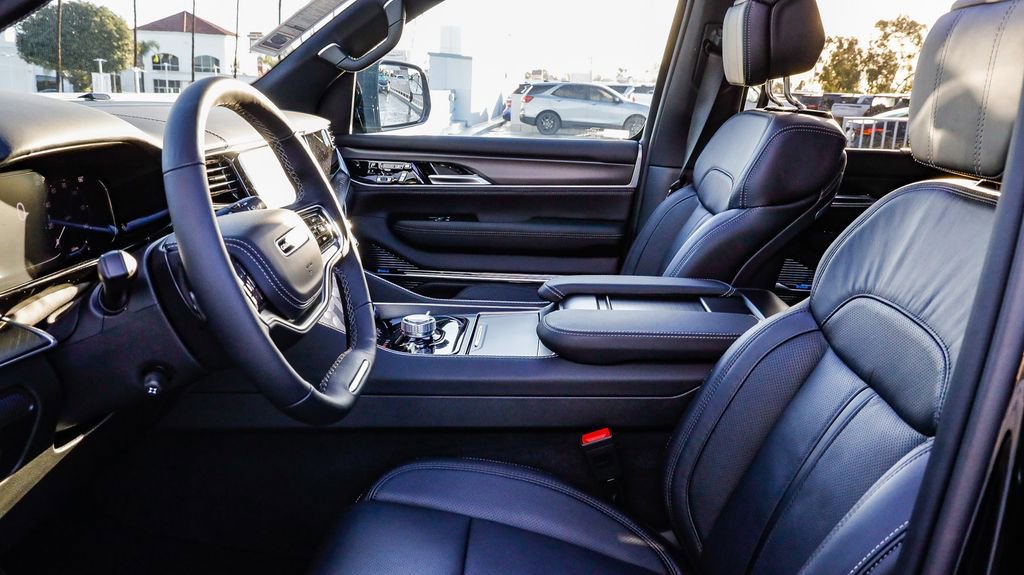 New 2026 Jeep Grand Wagoneer L Summit image 22