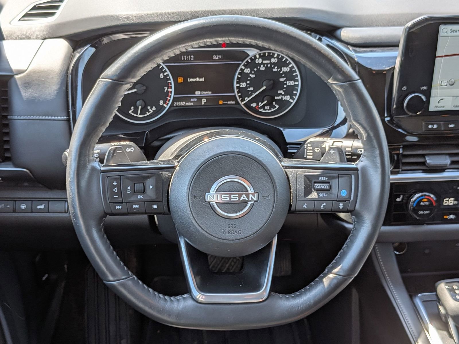 Used 2024 Nissan Pathfinder SL AWD/4WD image 32
