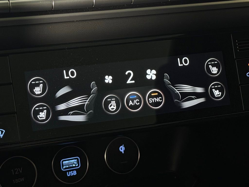 Used 2025 Genesis G70 3.3T Advanced w/ Sport Prestige Package image 18