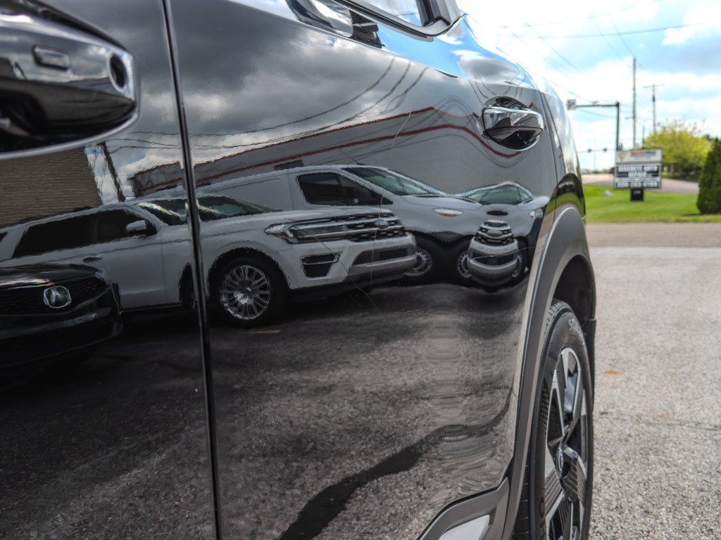 Used 2025 Nissan Kicks SV w/ SV Premium Package AWD/4WD image 46