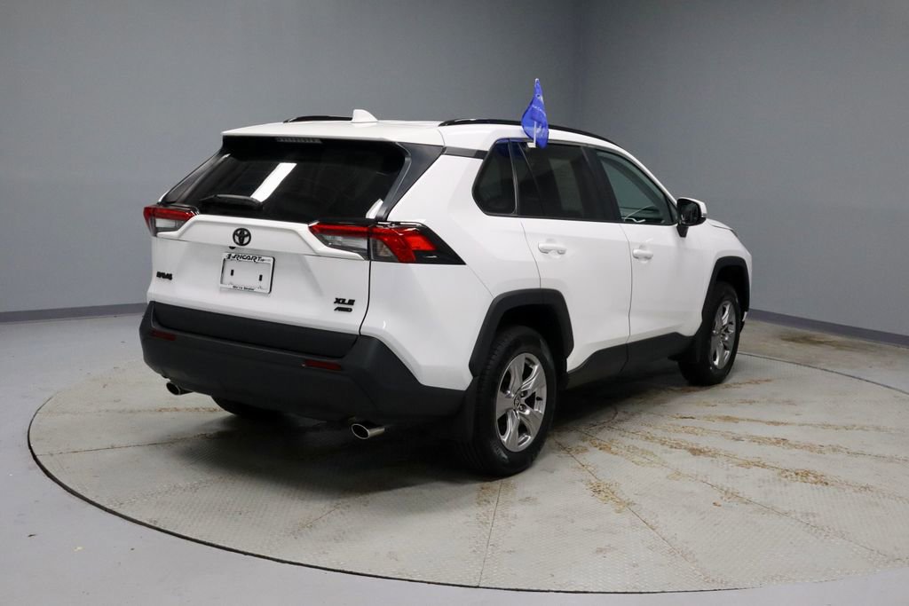 Used 2023 Toyota RAV4 XLE w/ Convenience Package image 10