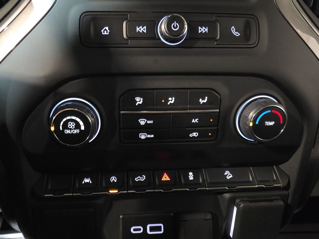 Used 2024 Chevrolet Silverado 1500 Custom Trail Boss w/ LPO, Dark Essentials Package AWD/4WD image 16