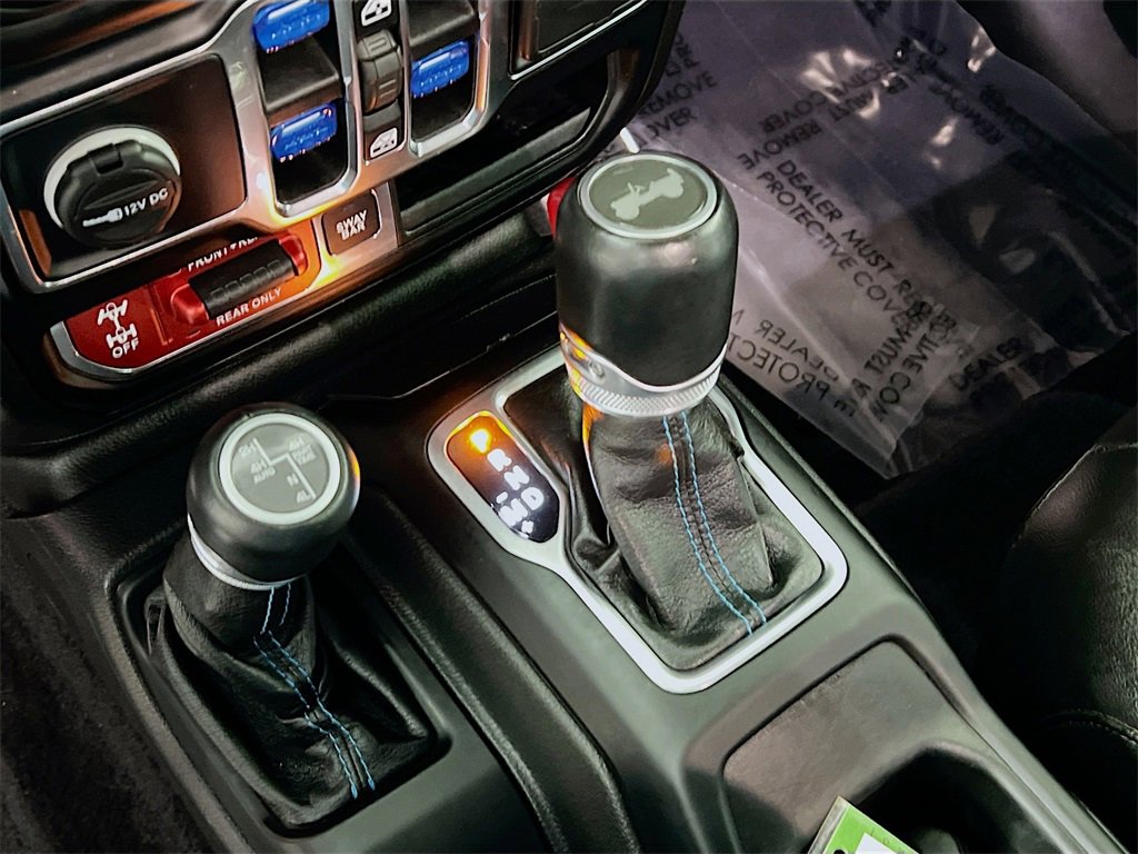 Used 2021 Jeep Wrangler Unlimited Rubicon 4xe w/ Steel Bumper Group image 16