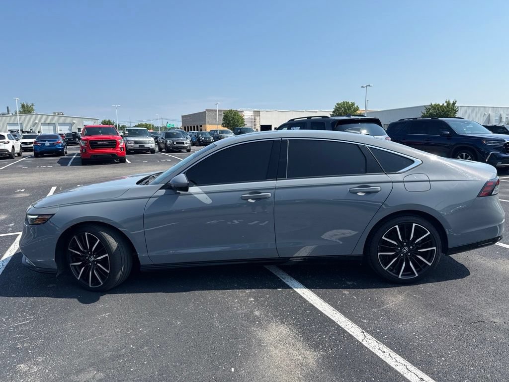 Used 2023 Honda Accord Touring image 7