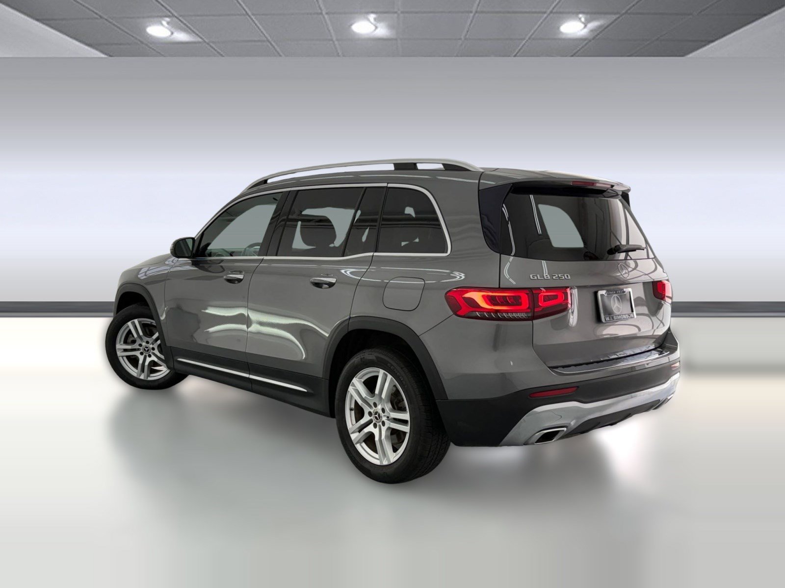 Used 2021 Mercedes-Benz GLB 250 4MATIC image 3