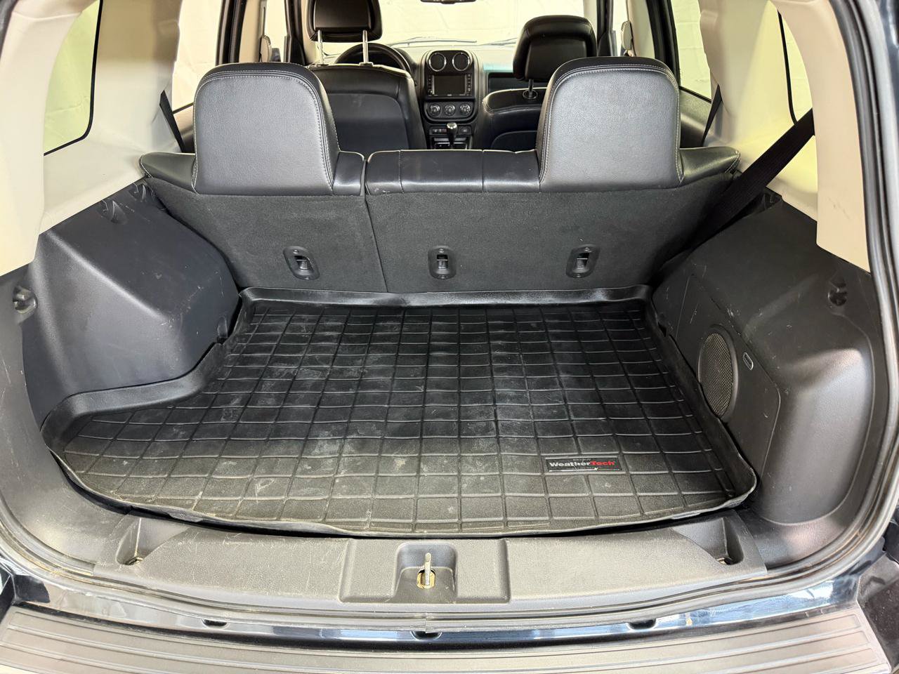 Used 2012 Jeep Patriot Limited w/ Sun/Sound Group AWD/4WD image 19